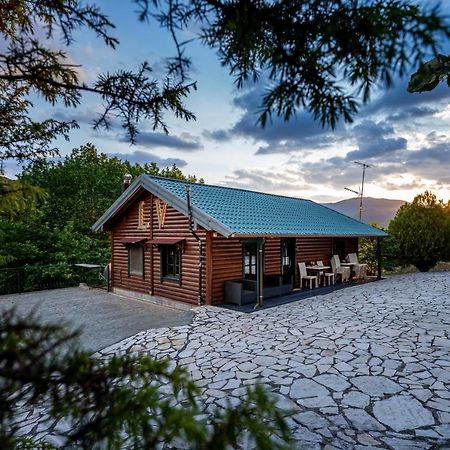 Chalet Likouresi Village Карпенисион Экстерьер фото