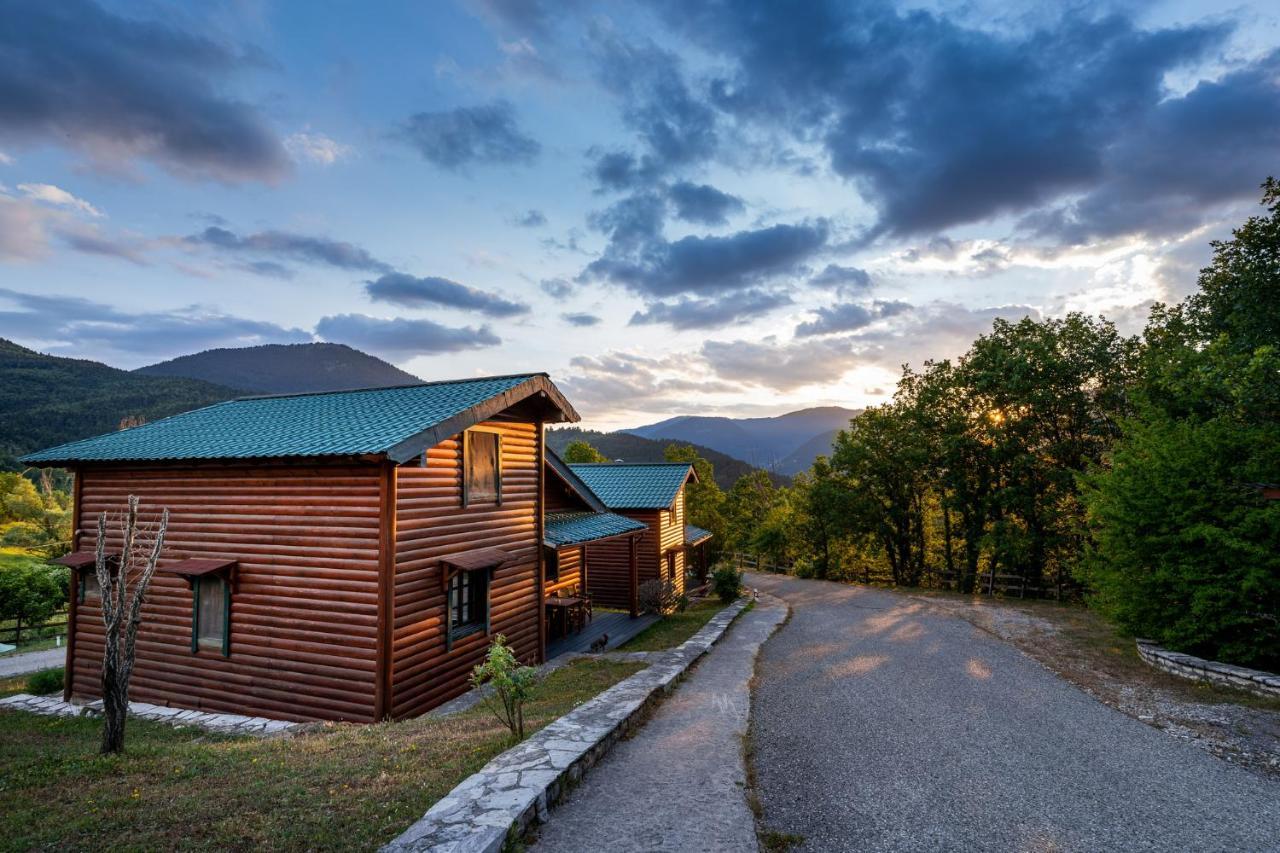 Chalet Likouresi Village Карпенисион Экстерьер фото