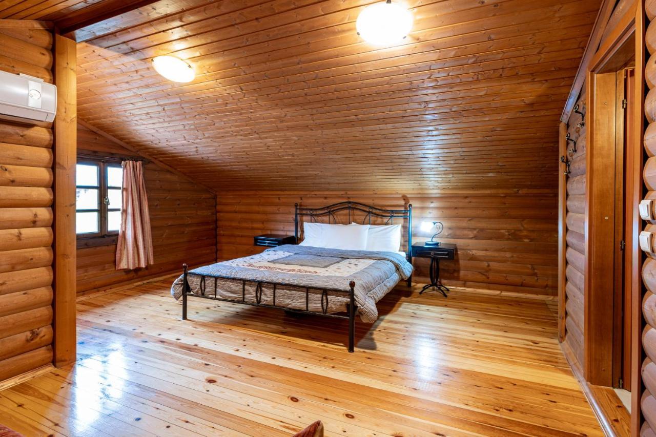 Chalet Likouresi Village Карпенисион Экстерьер фото